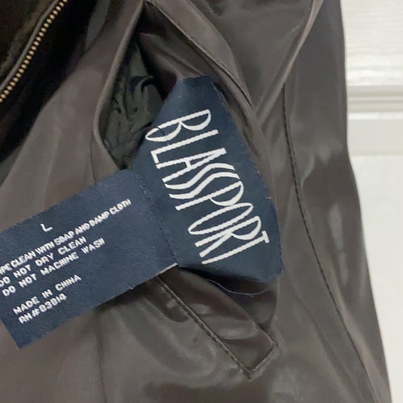 Blassport Reversible Chocolate Brown faux fur & Vinyl Sided vest -Size Large - Picture 8 of 13